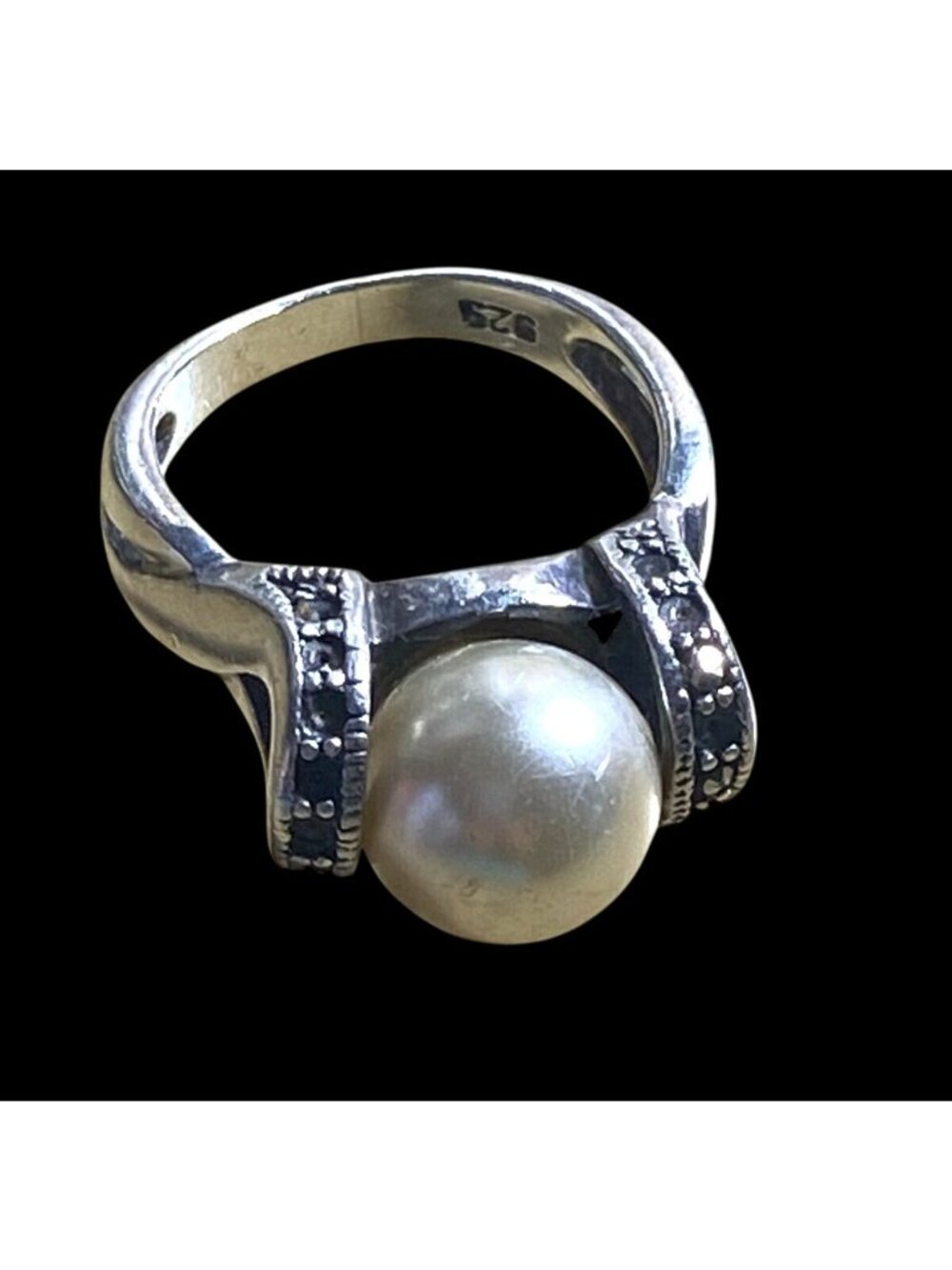 Sterling Silver & Faux Pearl  Size 6
